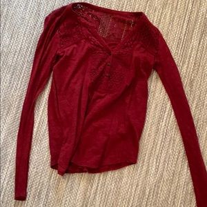 long sleeve top. maroon color